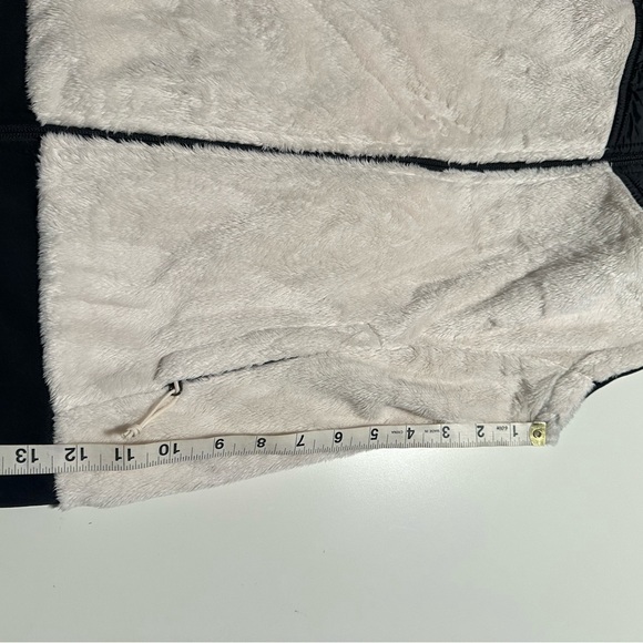 The North Face Furry Vest w/Hood Women's Small Ivory Black Full Zip Vest - Picture 4 of 6